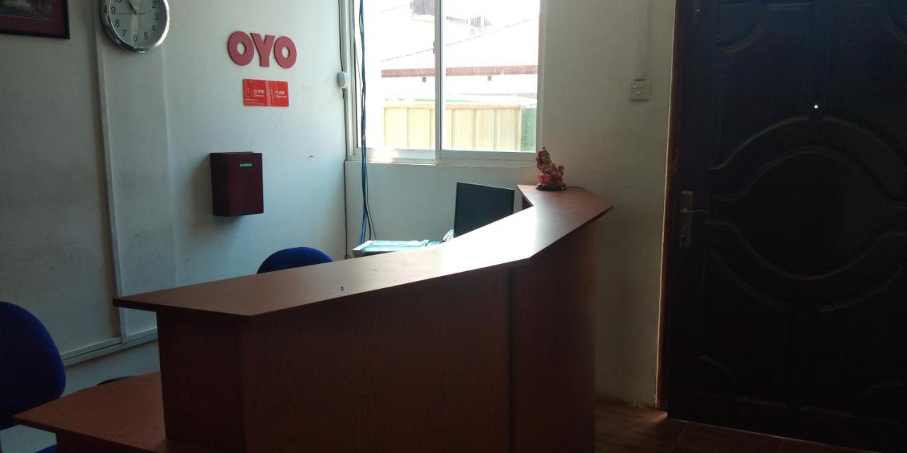 Oyo 102 Metro Marine Drive Hotel كولمبو المظهر الخارجي الصورة